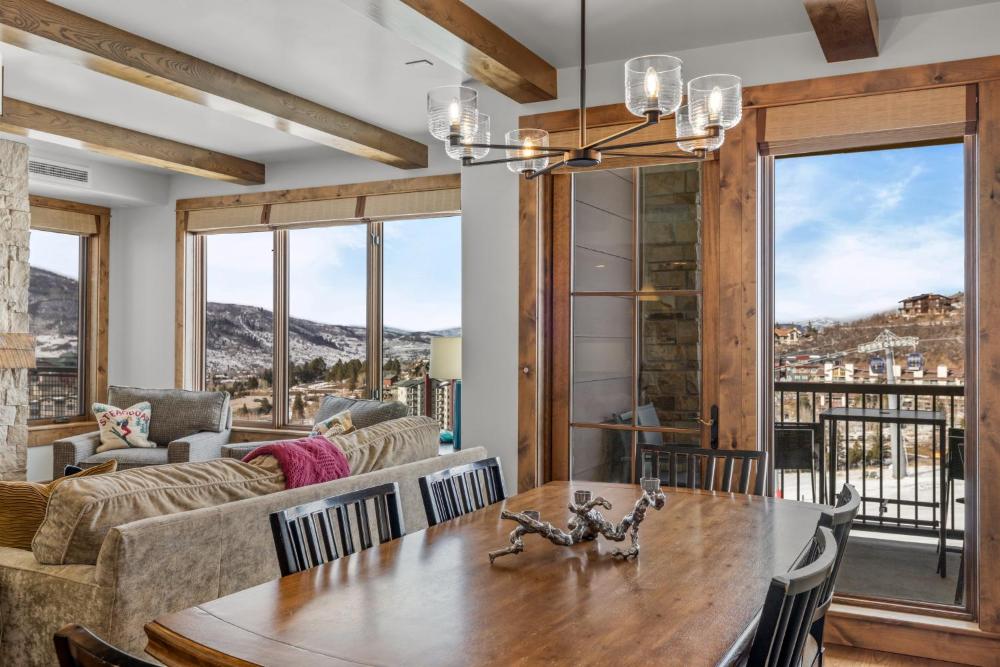 Edgemont 2401 - Luxury Ski-in Ski-out Condo